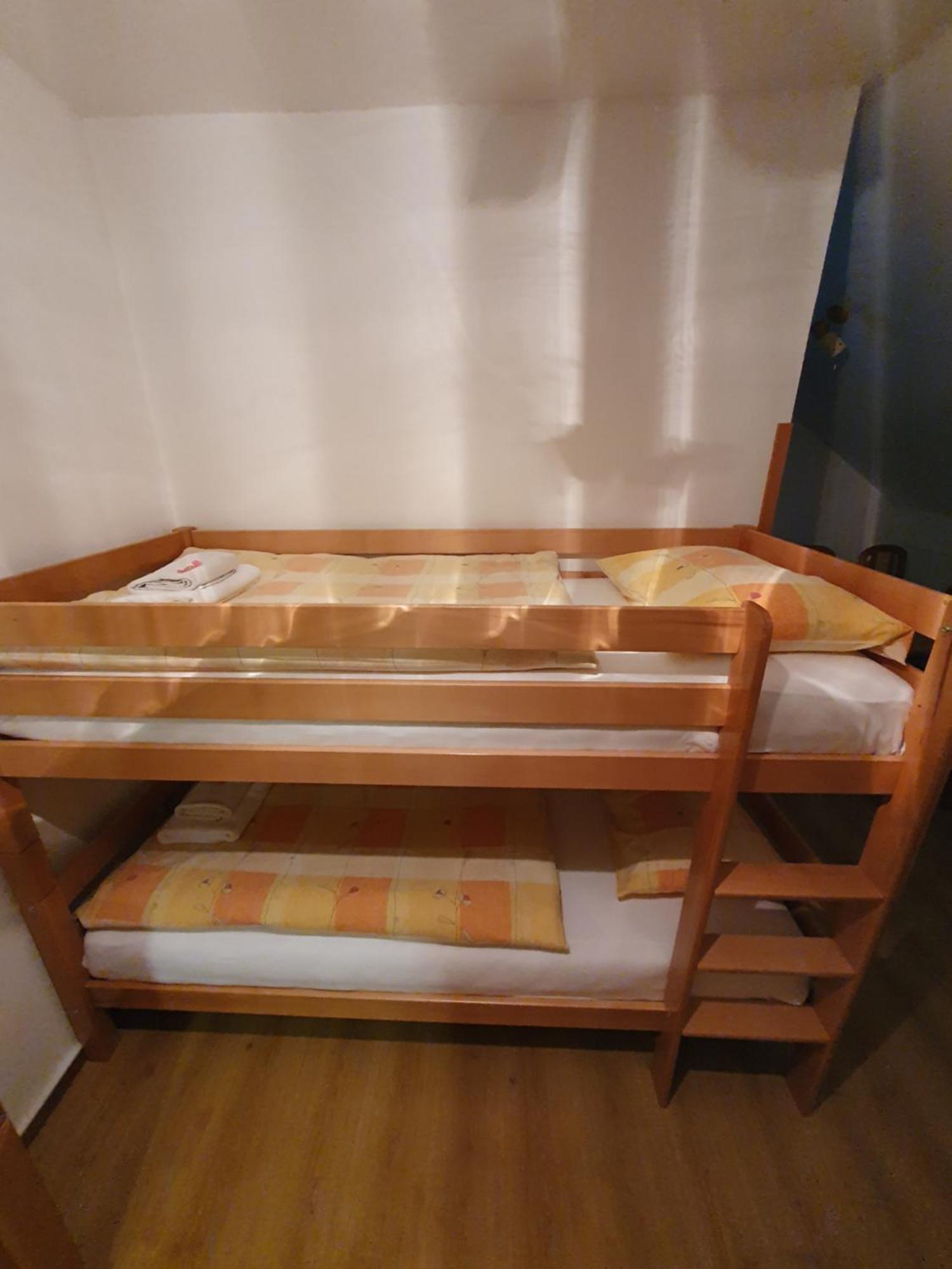 Miskar Rooms Cerknica Szoba fotó