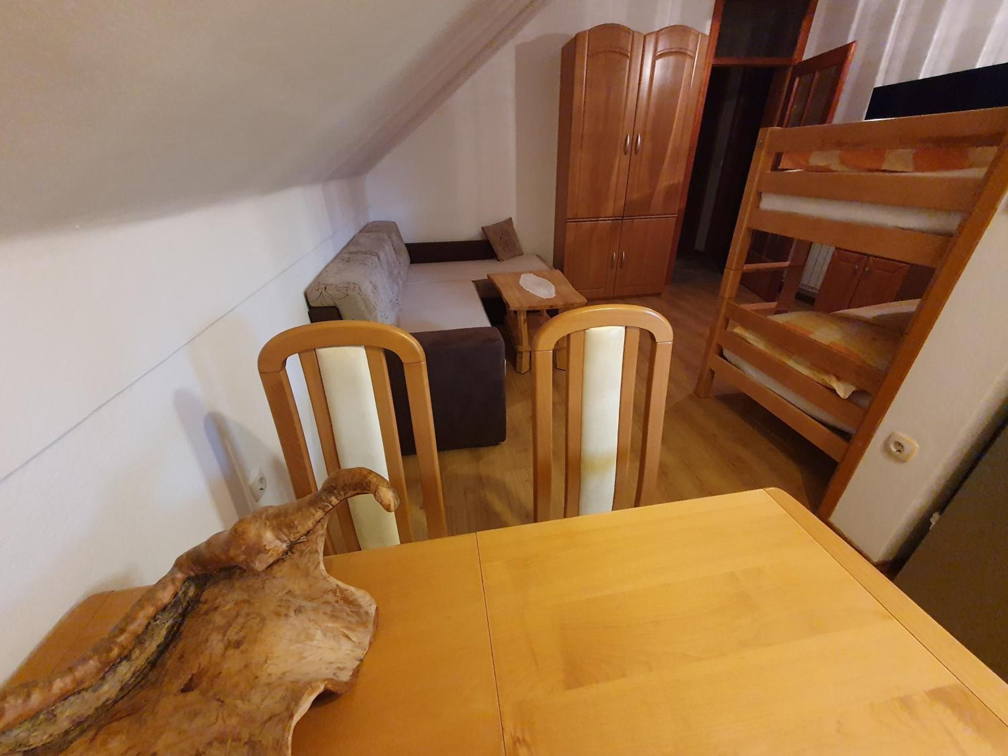 Miskar Rooms Cerknica Szoba fotó