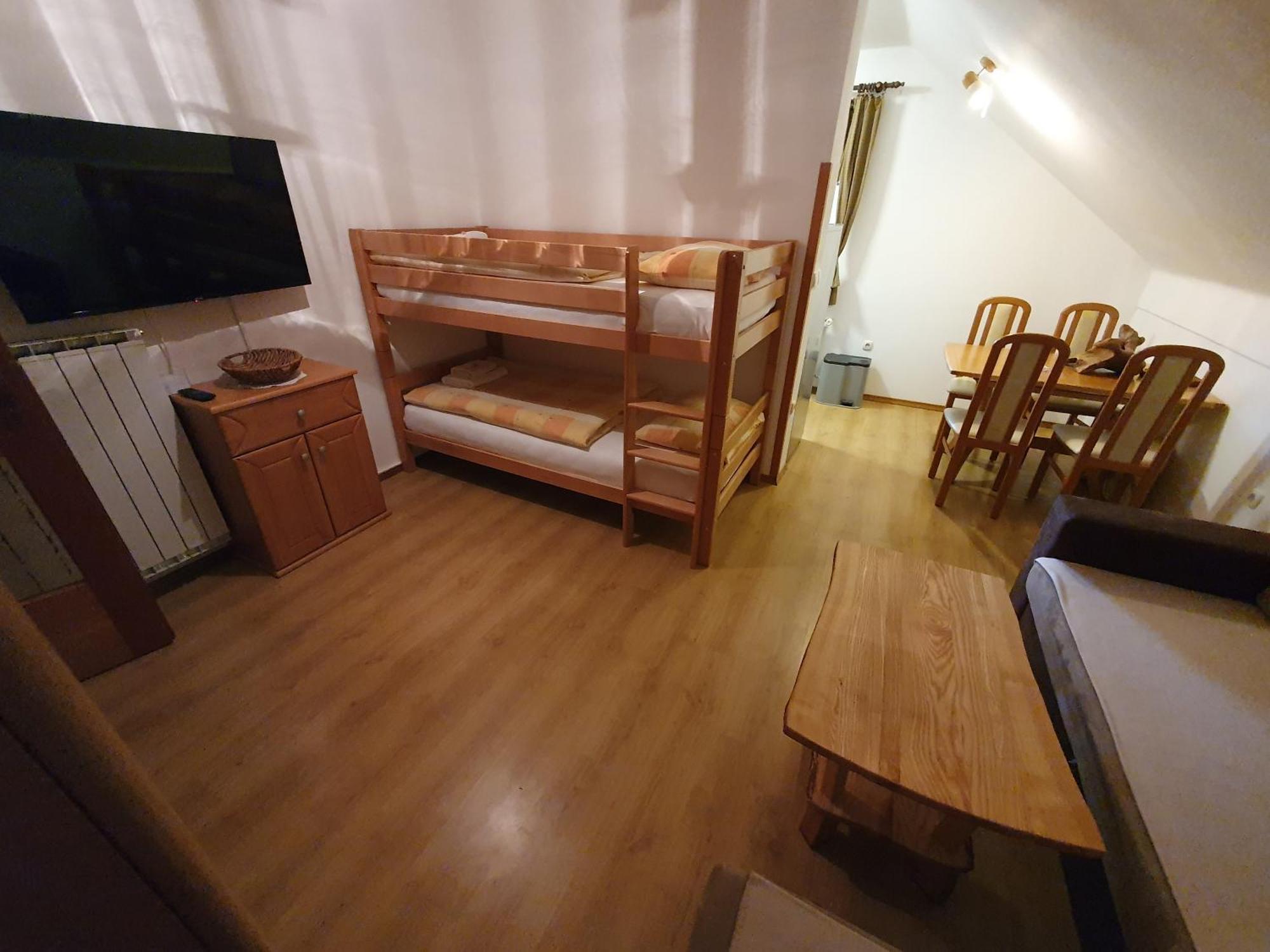Miskar Rooms Cerknica Szoba fotó