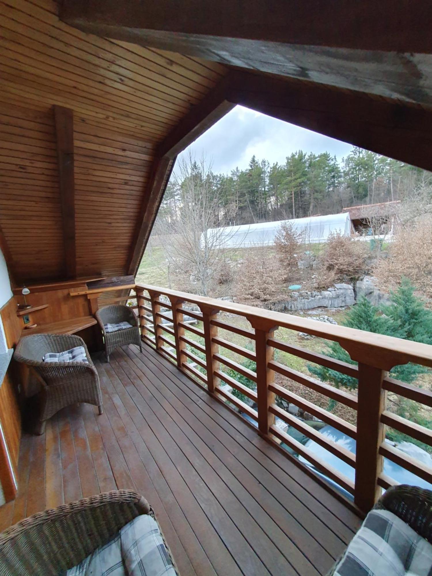 Miskar Rooms Cerknica Szoba fotó