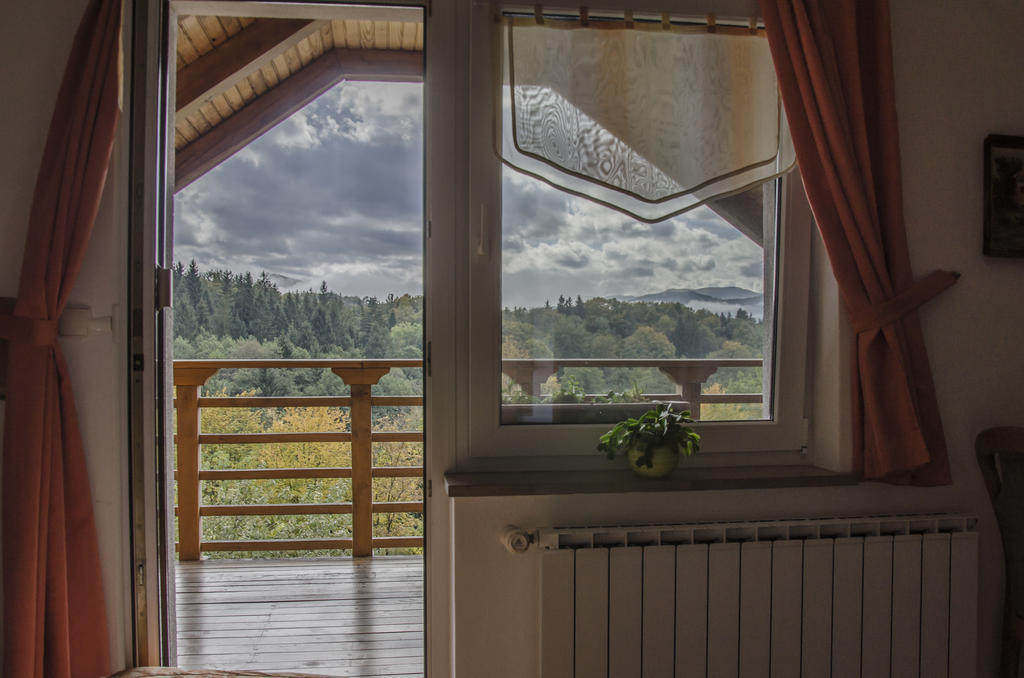 Miskar Rooms Cerknica Szoba fotó