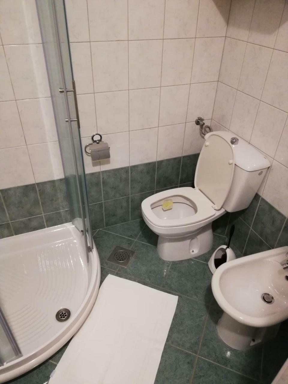Miskar Rooms Cerknica Kültér fotó